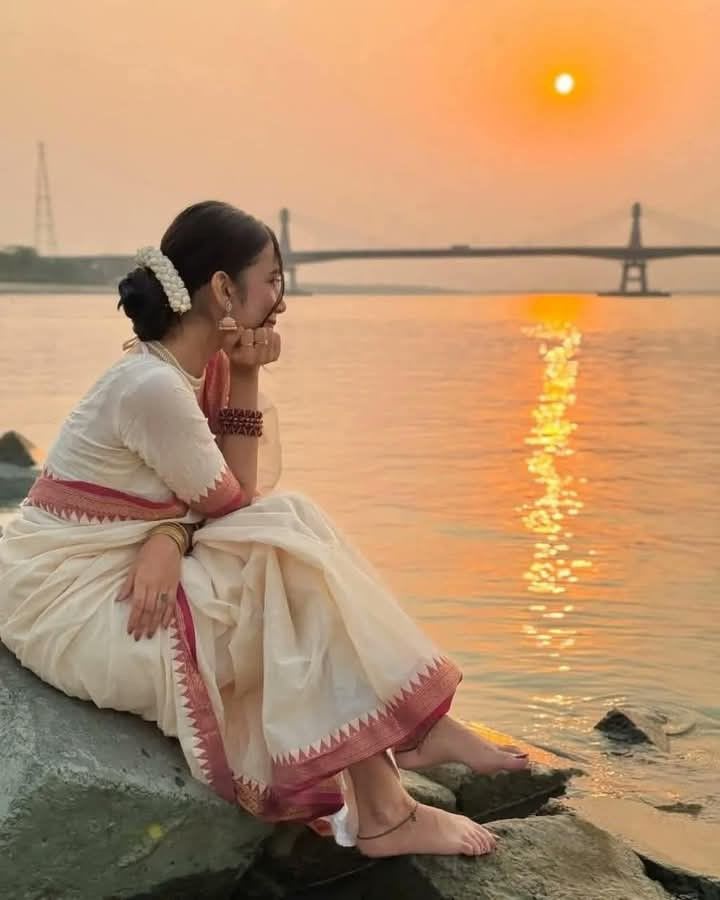Which Saree Do Young Women Prefer Today?